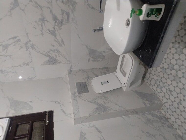 Bathroom, gomti nagar 3 Bedroom 2150 Sq.Ft. Independent House In Gomti Nagar Lucknow 9737578