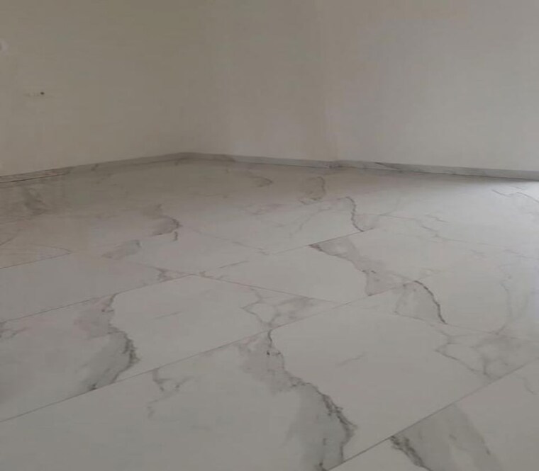 Room, matunga east 3 Bedroom 1150 Sq.Ft. Apartment In Matunga East Mumbai 9737549