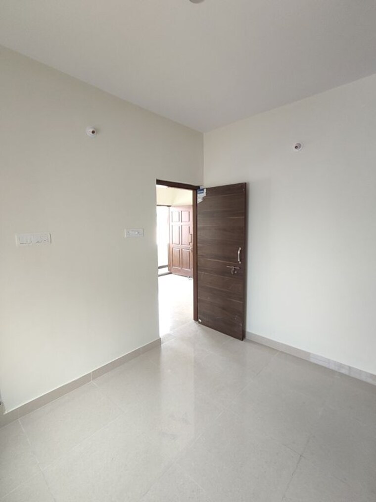 Room, gm palya 1 Bedroom 500 Sq.Ft. Apartment In Gm Palya Bangalore 9737618