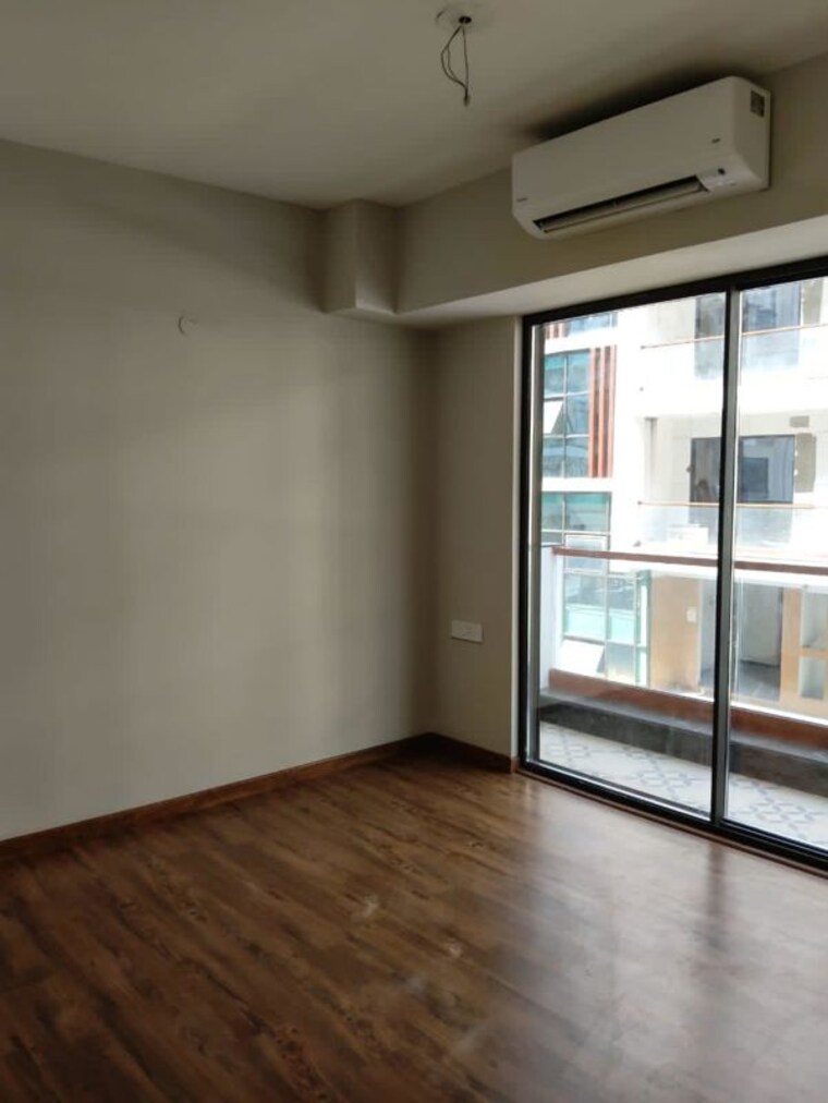 Room, signature-global-city-63a 2 Bedroom 1070 Sq.Ft. Apartment In Sector 63a Gurgaon 9737657