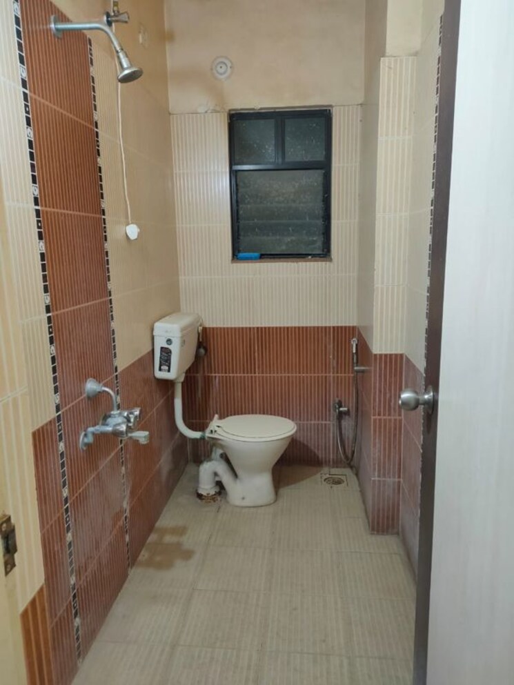 Bathroom, kumar-periwinkle 2 Bedroom 787 Sq.Ft. Apartment In Kharadi Pune 9737668