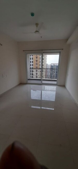 Room in 3 BHK Apartment at Nyati Elysia, Kharadi – for Rent