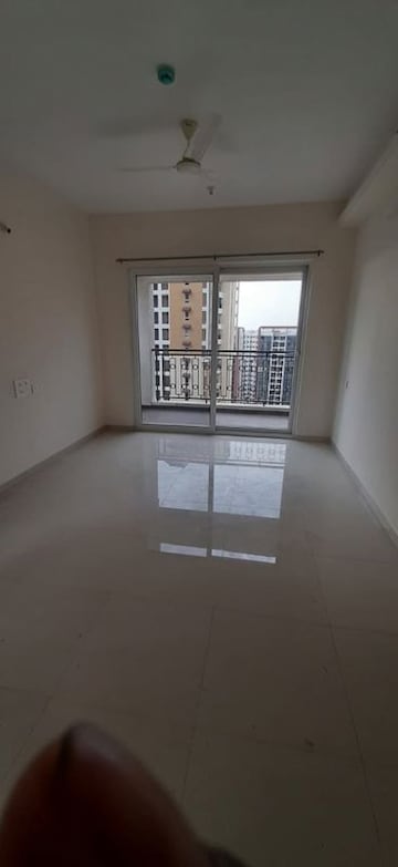 Room in 3 BHK Apartment at Nyati Elysia, Kharadi – for Rent