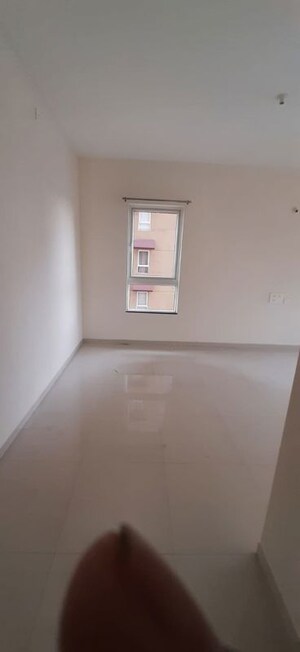 Room in 3 BHK Apartment at Nyati Elysia, Kharadi – for Rent