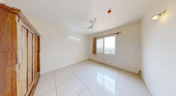 Room in 2 BHK Apartment at Prestige Lakeside Habitat Villas, Whitefield – for Sale