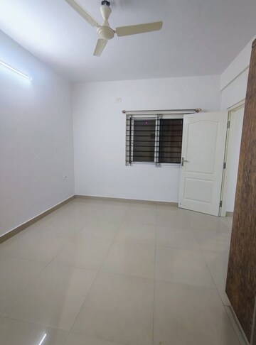 Room in 1 BHK Builder Floor at Hsr Layout Sector 3 – for Rent