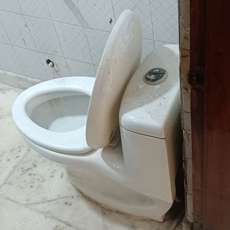 Bathroom, rwa-apartments-sector-12 4 Bedroom 3200 Sq.Ft. Independent House In Sector 12 Noida 9737832