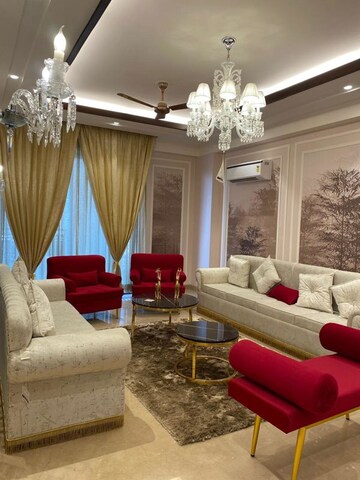 Living Room in 6 BHK Builder Floor at DLF The Icon, Dlf Phase V – for Sale