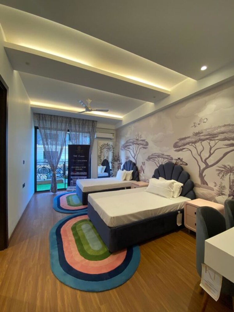 Master Bedroom, dlf-the-icon 6 Bedroom 280 Sq.Ft. Builder Floor In Dlf Phase V Gurgaon 9737870