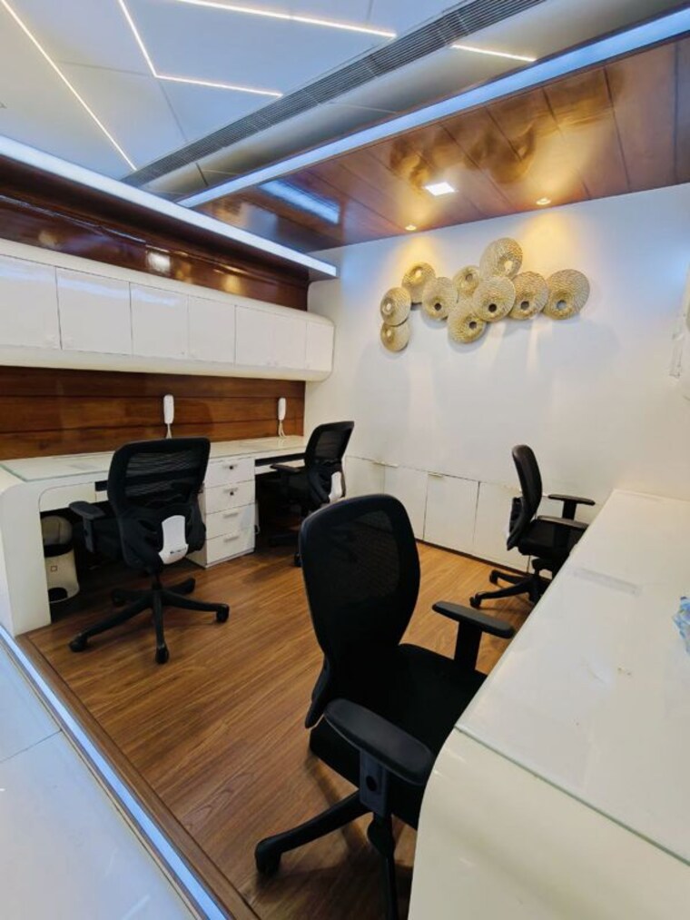 Team Area, netaji subhash place Commercial Office Space 2769 Sq.Ft. In Netaji Subhash Place Delhi 9735150