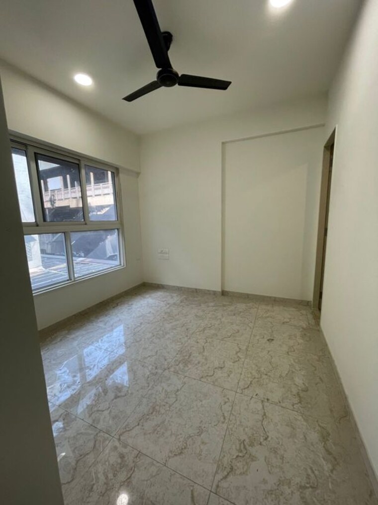 Room, jp-eminence 2 Bedroom 750 Sq.Ft. Apartment In Andheri West Mumbai 9737876