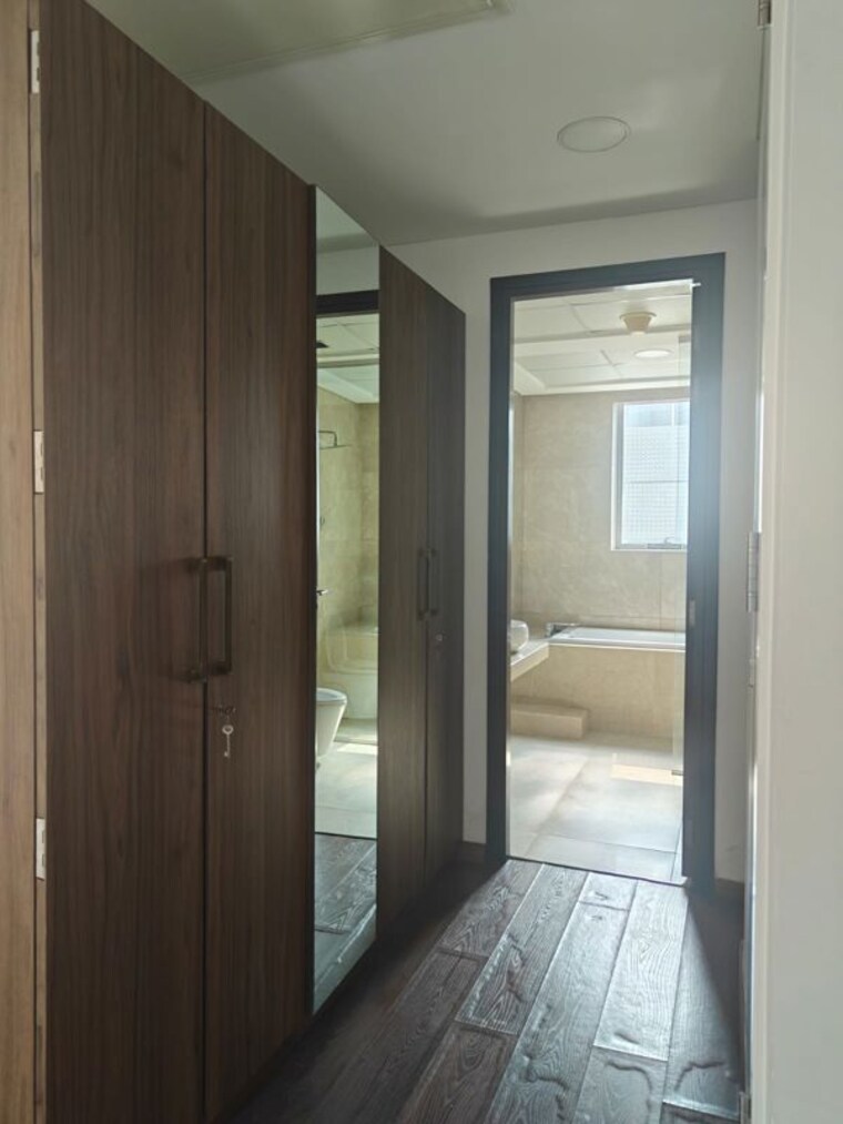 Room, bombay-realty-island-city-center-icc 3 Bedroom 2700 Sq.Ft. Apartment In Wadala Mumbai 9737725