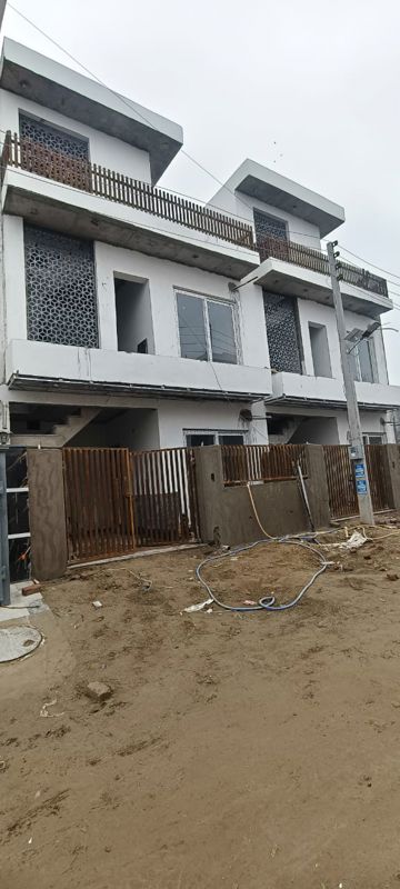 3 BHK + Pooja Room Independent House For Sale in Sunny Enclave