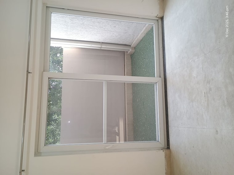 Room, bptp-amstoria 3 Bedroom 2280 Sq.Ft. Builder Floor In Sector 102 Gurgaon 9737909