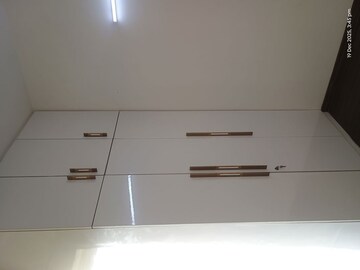 Furnished Amenities in 3 BHK Builder Floor at BPTP Amstoria, Sector 102 – for Rent