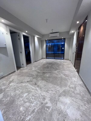 Room in 3.5 BHK Apartment at Signature Global City 63A, Sector 63a – for Sale