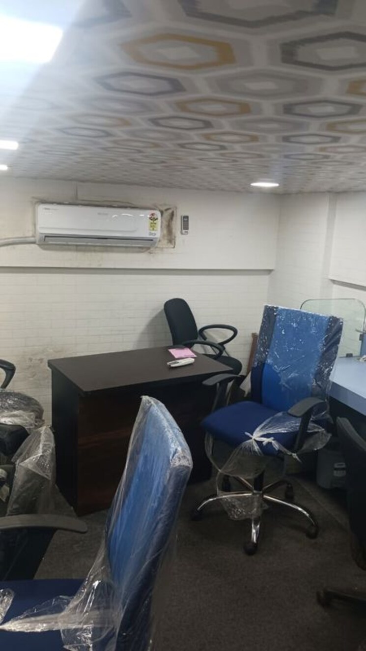 Team Area, bhandup west Commercial Office Space 500 Sq.Ft. In Bhandup West Mumbai 9738051