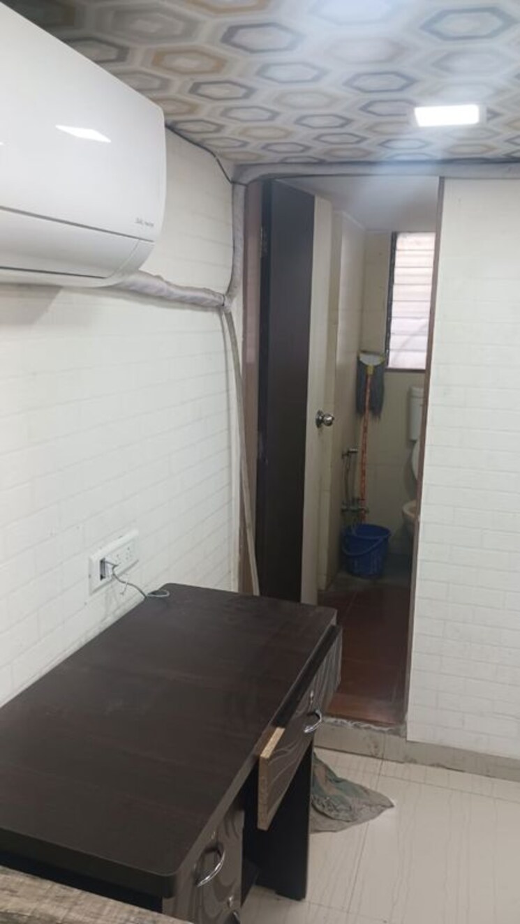 Bathroom, bhandup west Commercial Office Space 500 Sq.Ft. In Bhandup West Mumbai 9738051