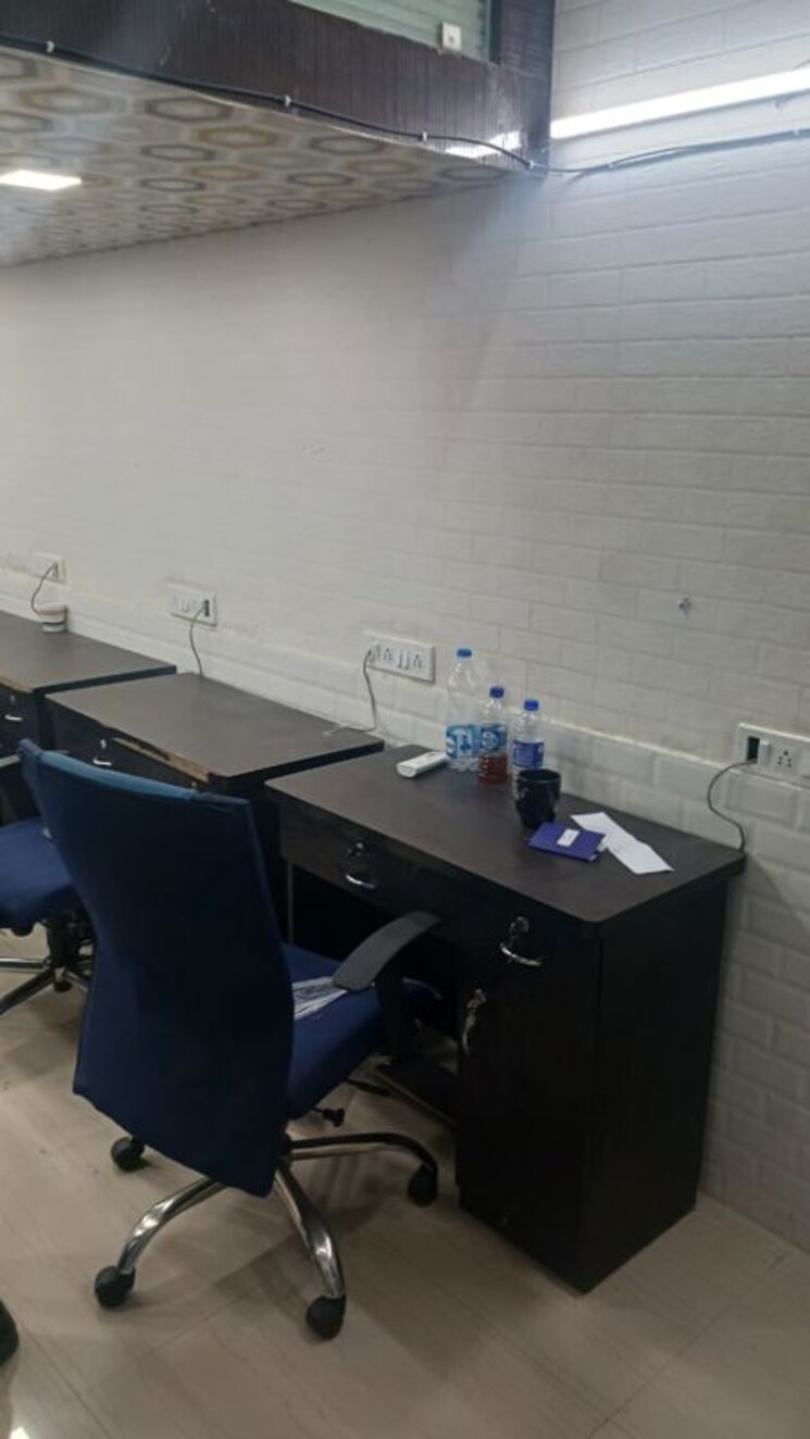 Team Area, bhandup west Commercial Office Space 500 Sq.Ft. In Bhandup West Mumbai 9738051