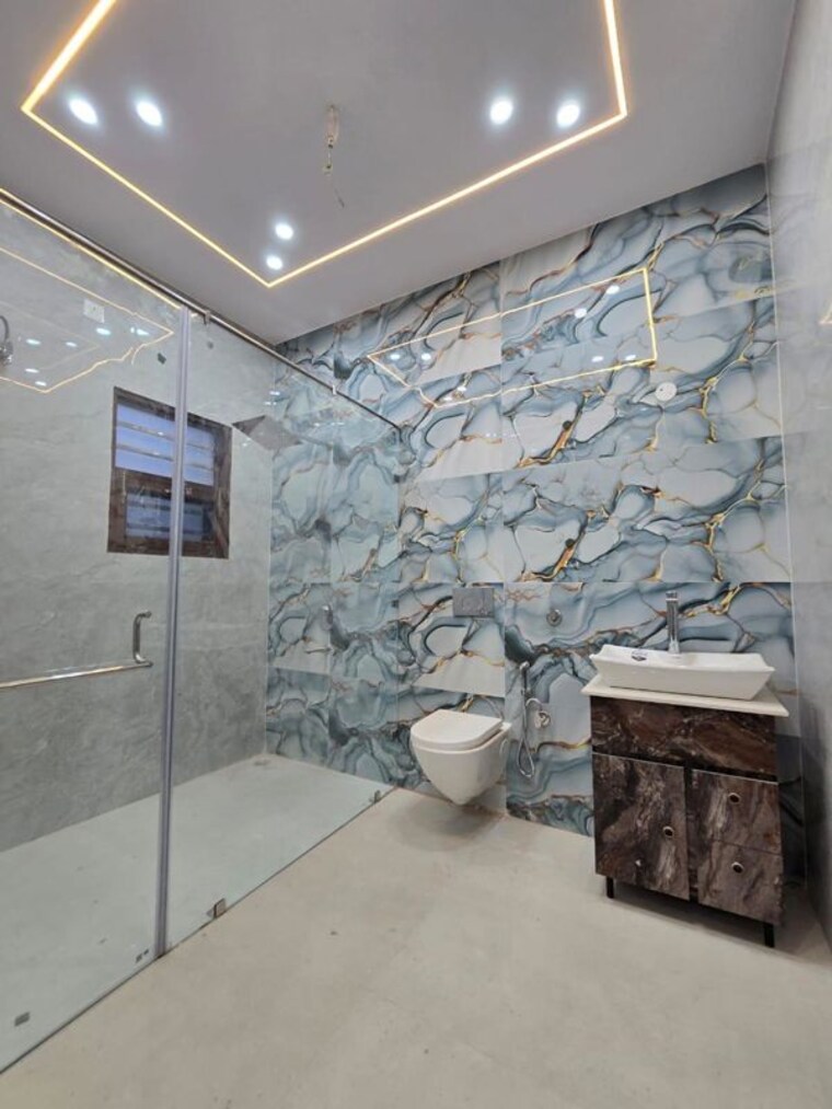 Attached Bathroom, sector 124 5 Bedroom 205 Sq.Yd. Independent House In Sector 124 Mohali 9738055