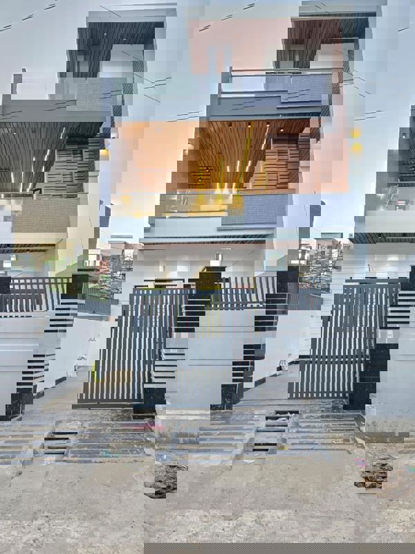 5 BHK + Pooja Room,Servant Room,Study Room,Extra Room Independent House For Sale in Sector 124