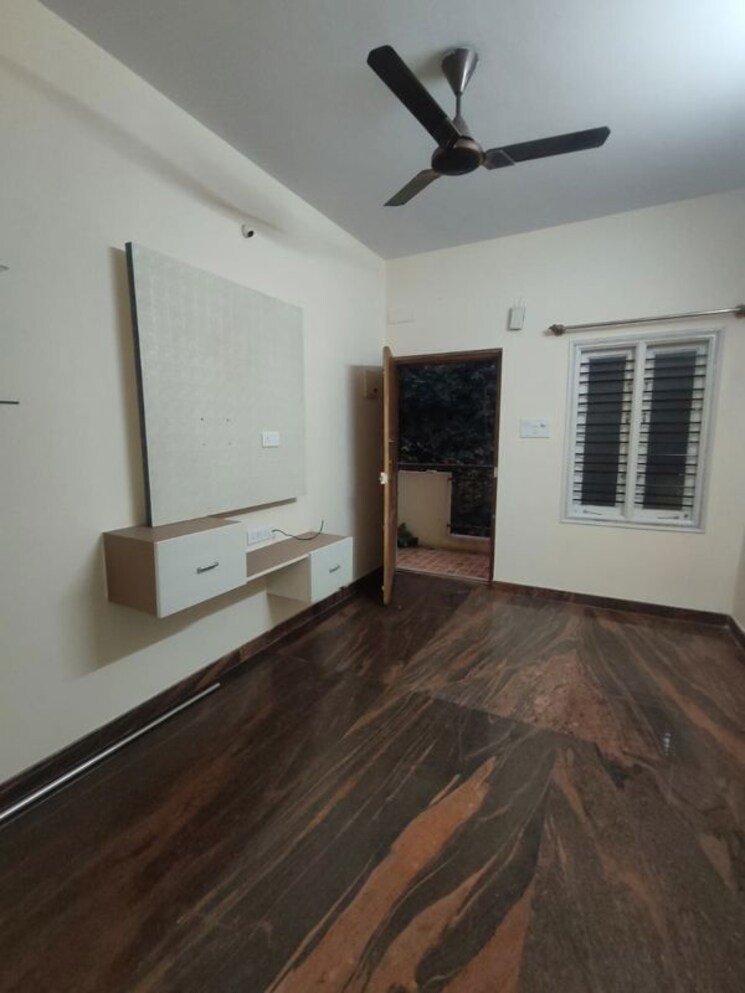 Room, hsr layout 1 Bedroom 800 Sq.Ft. Builder Floor In Hsr Layout Bangalore 9738056