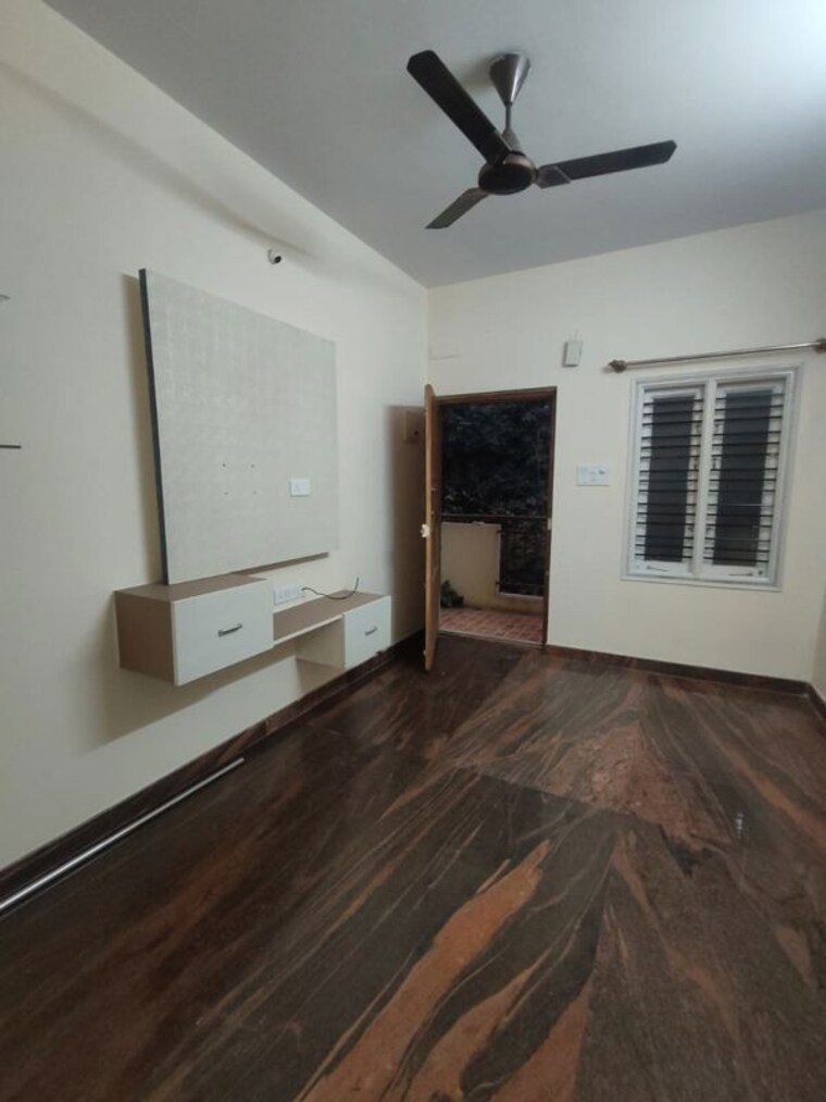 Room, hsr layout 1 Bedroom 800 Sq.Ft. Builder Floor In Hsr Layout Bangalore 9738056