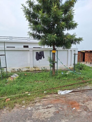  Plot – Exterior View View at Sector 20 Yamuna Expressway - for Sale