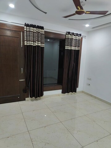 Building Lobby in 3 BHK Apartment at Omaxe New Chandigarh, North Mullanpur – for Rent