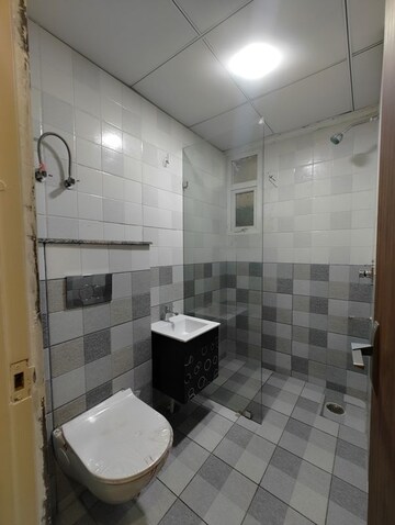 Bathroom in 3 BHK Apartment at Vrinda Heritage Skyward, Sector 1 Greater Noida – for Sale