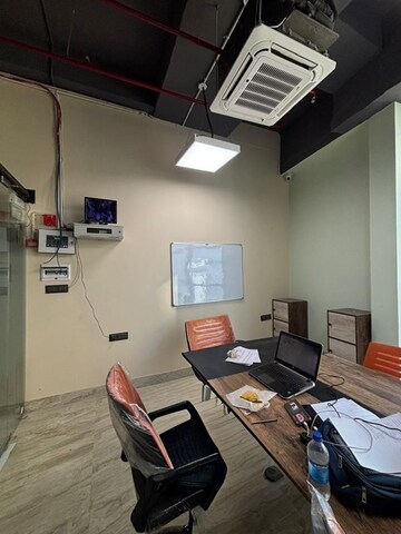  Office Space For Rent in Mani Casadona, New Town