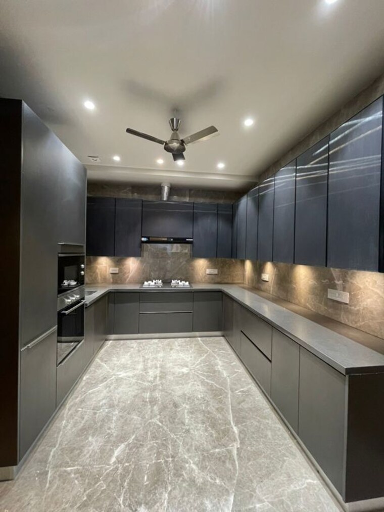 Kitchen, chirag enclave 4 Bedroom 500 Sq.Yd. Builder Floor In Chirag Enclave Delhi 9738417