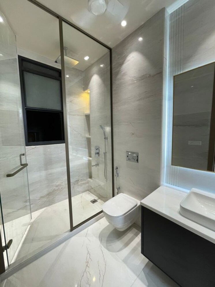 Bathroom, chirag enclave 4 Bedroom 500 Sq.Yd. Builder Floor In Chirag Enclave Delhi 9738417