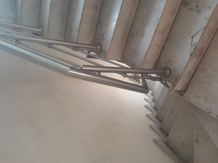 undefined, rohini sector 11 1 Bedroom 26 Sq.Mt. Builder Floor In Rohini Sector 11 Delhi 9738426