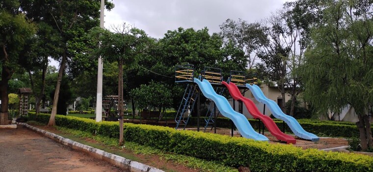 Garden, kondapur  165 Sq.Yd. Plot In Kondapur Hyderabad 9738486