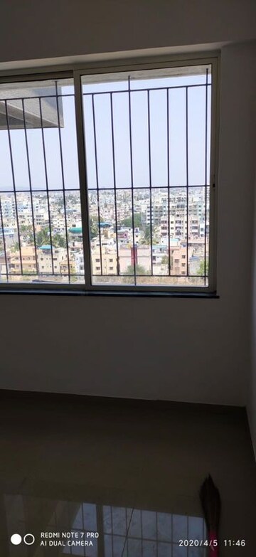 Room in Studio Apartment at Paranjape Richmond Park, Rahatani – for Sale