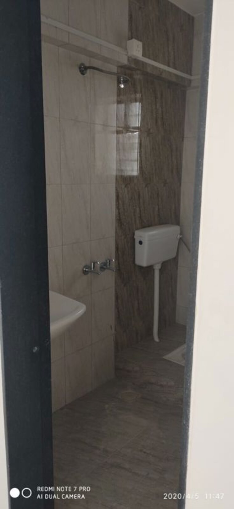 Bathroom, paranjape-richmond-park Studio 425 Sq.Ft. Apartment In Rahatani Pune 9738543