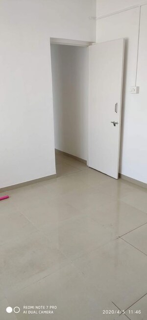 Room in Studio Apartment at Paranjape Richmond Park, Rahatani – for Sale