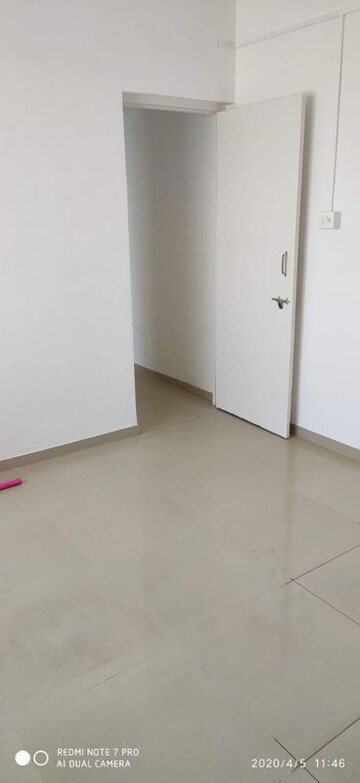 Room in Studio Apartment at Paranjape Richmond Park, Rahatani – for Sale