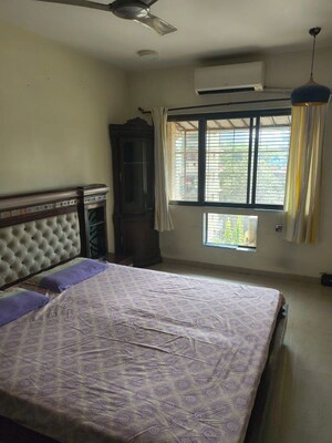 Bedroom in 3 BHK Apartment at Riddhi Garden, Malad East – for Rent