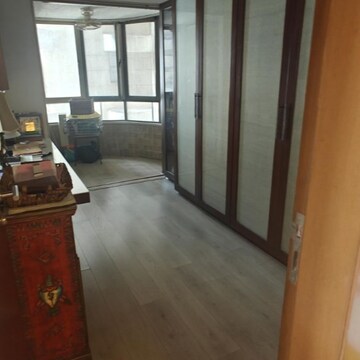 Balcony in 4 BHK Apartment at Lower Parel – for Rent