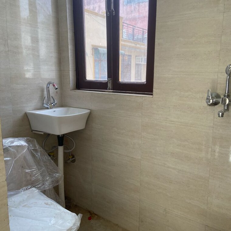 Bathroom, chattarpur 2 Bedroom 850 Sq.Ft. Builder Floor In Chattarpur Delhi 9738663