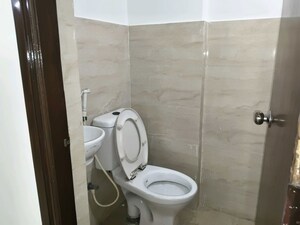 Bathroom in 4 BHK Apartment at Supertech Ecociti, Sector 137 – for Rent