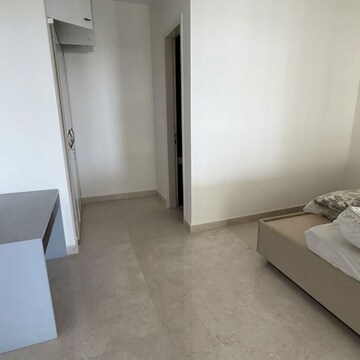 Room in 4 BHK Apartment at Indiabulls Sky Forest, Dighe Nagar – for Rent