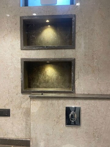 Furnished Amenities in 3 BHK Apartment at Defence Colony – for Rent