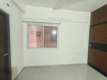 Room in 3 BHK Apartment at K Raheja Corp Vistas, Nacharam – for Rent