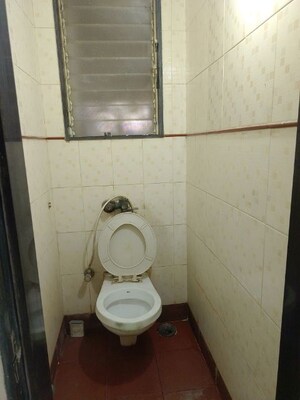 Bathroom in 1 BHK Apartment at Dosti Acres Aster, Wadala East – for Rent