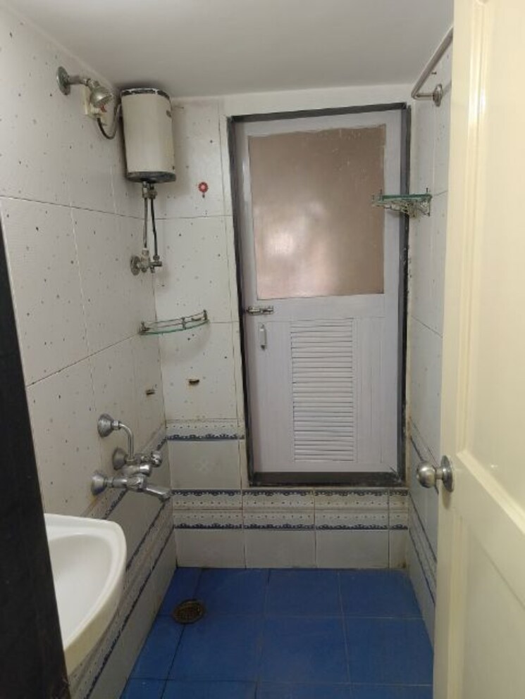Bathroom, dosti-acres-aster 1 Bedroom 405 Sq.Ft. Apartment In Wadala East Mumbai 9738792
