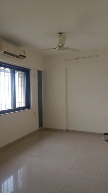Bedroom in 1 BHK Apartment at Dosti Acres Aster, Wadala East – for Rent