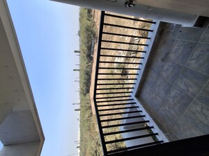 Staircase in 2 BHK Apartment at Chinchbhavan – for Rent